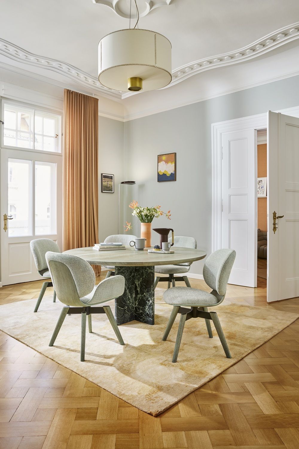Ivy Armchair Armlehnenstuhl Freifrau Manufaktur
