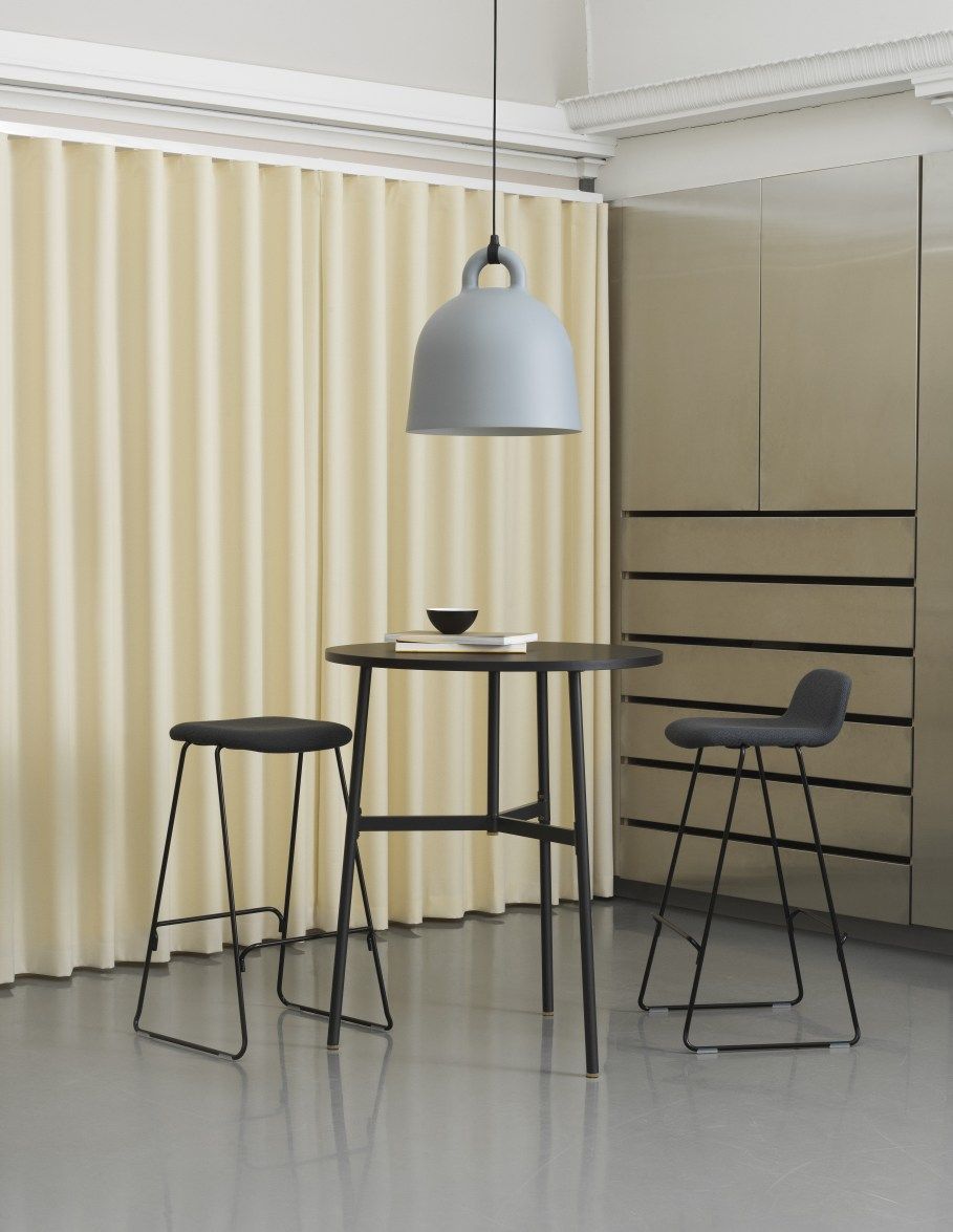 Bell Lamp Hängeleuchte Normann Copenhagen Sand Ø 35 cm