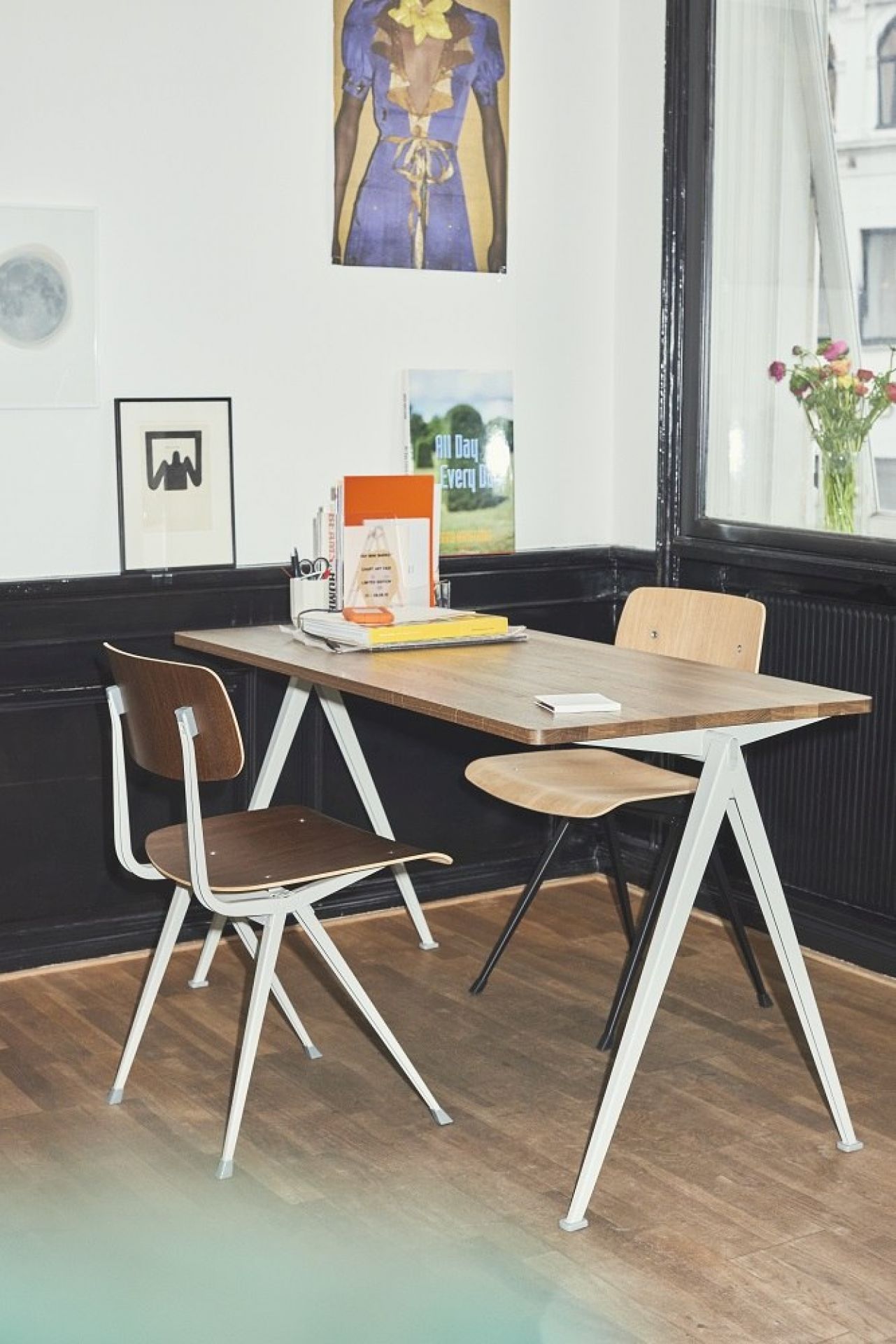 Pyramid Table 01 Tisch / Sekretär Hay