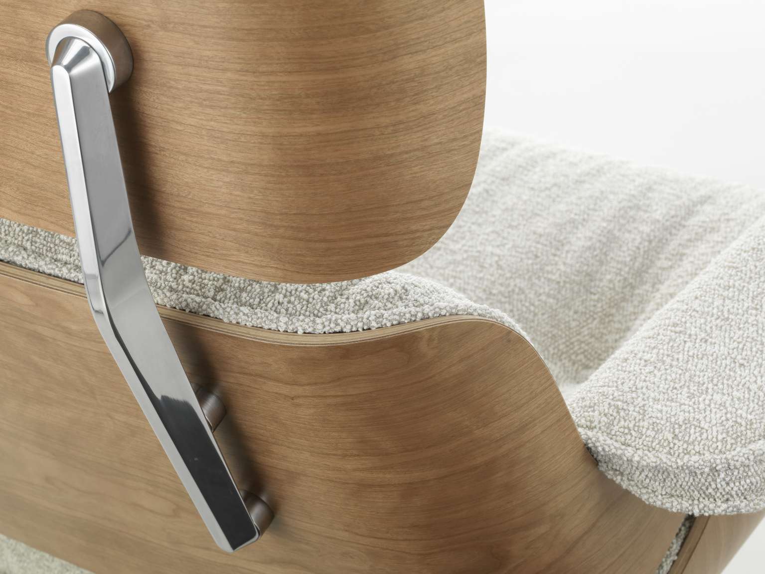 Eames Lounge Chair & Ottoman Armchair Nubia Vitra