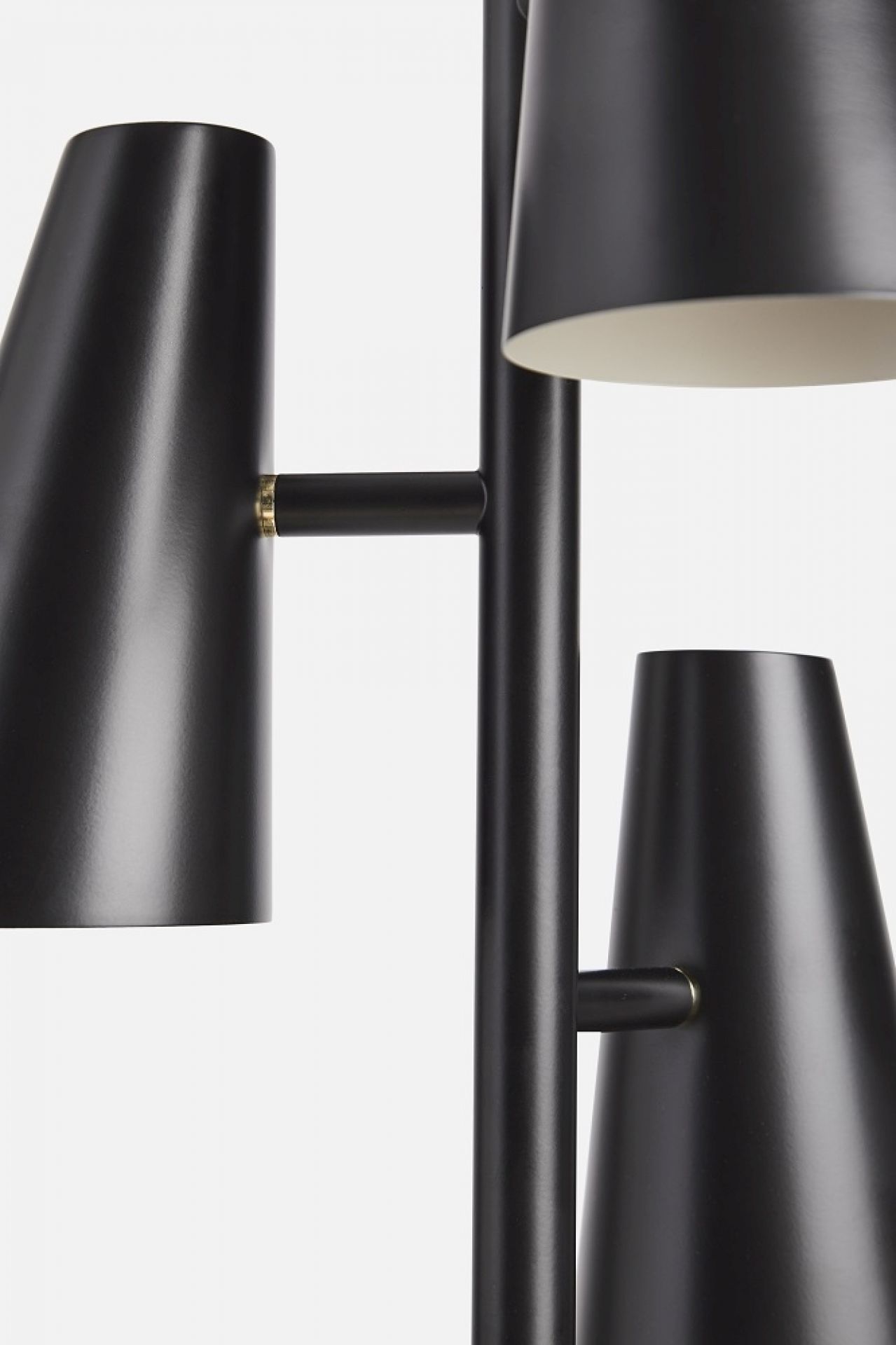 Cono Pendant 3 Shades Pendelleuchte Woud