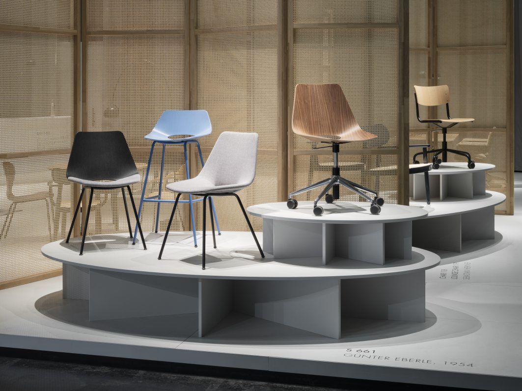 S 661 DR Drehsessel Thonet