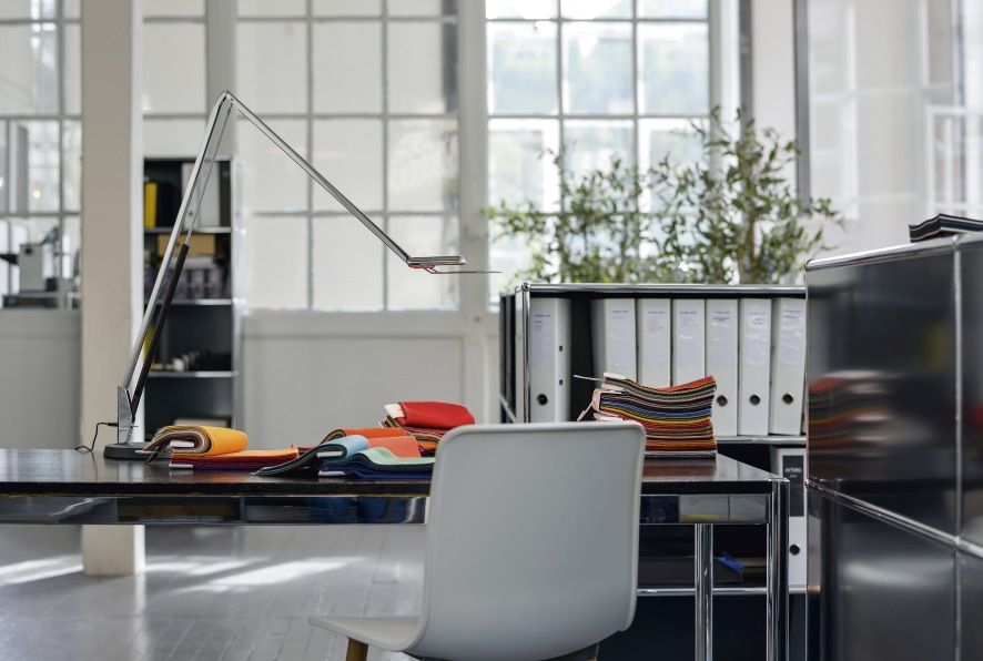 Lifto LED Tischleuchte dimmbar Belux