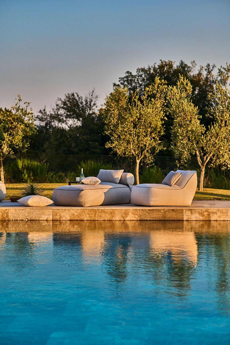 Maliha Lounge Hocker Eckig Outdoor Weishäupl 
