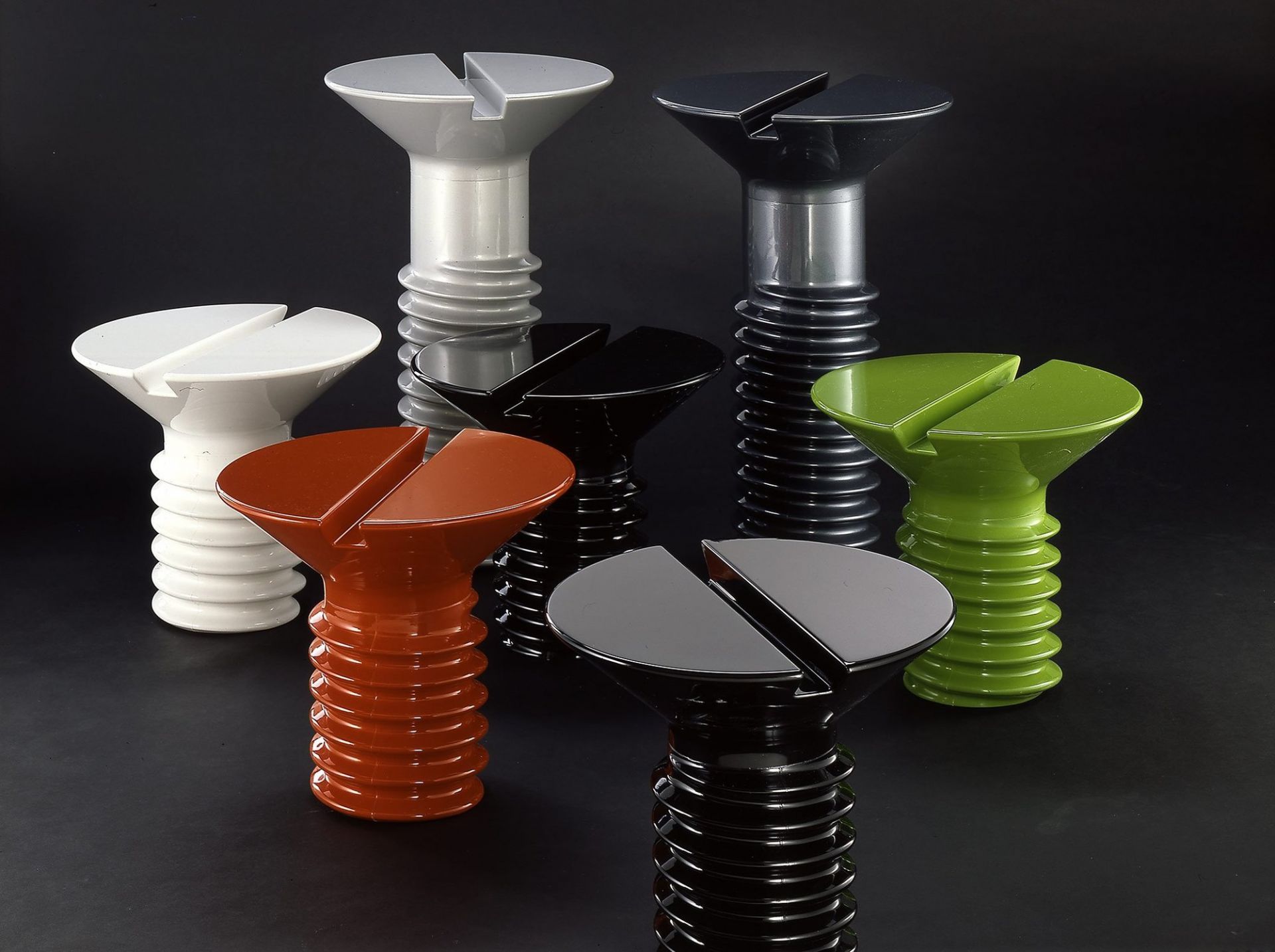 Screw Tisch gross Schwarz Eero Aarnio Originals