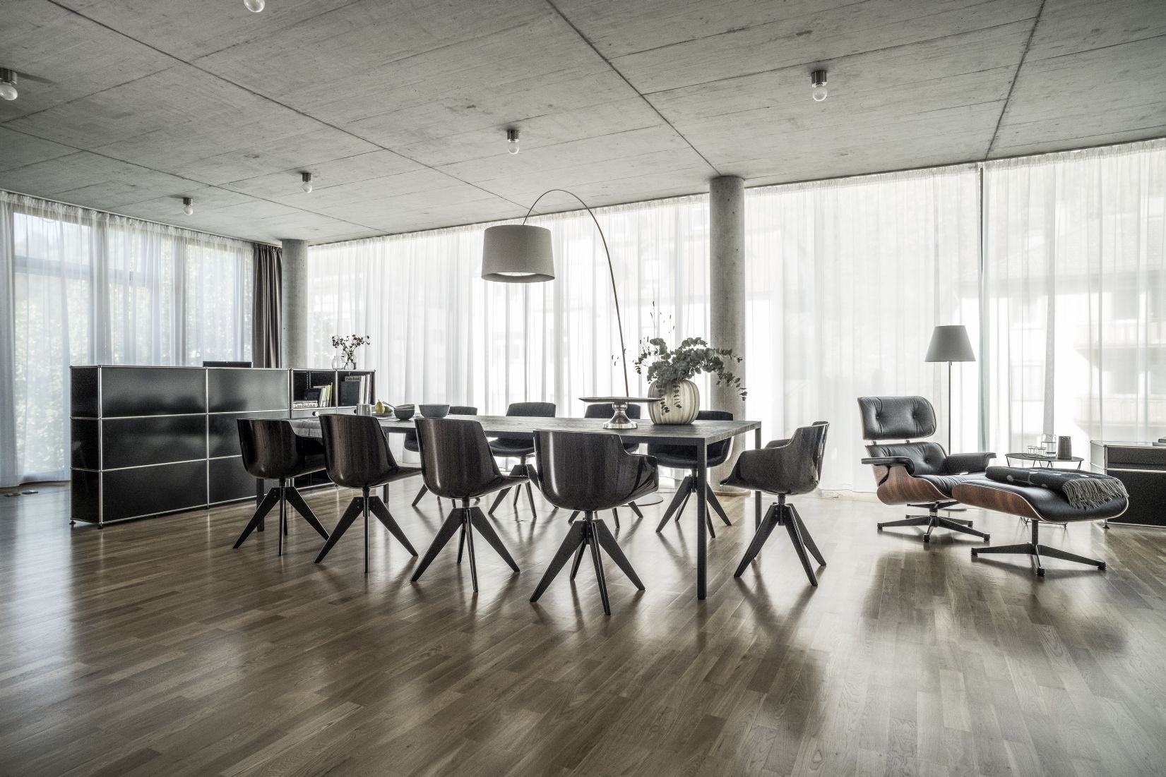 Eames Lounge Chair & Ottoman Armchair Leder Premium F / Leder Natural Vitra