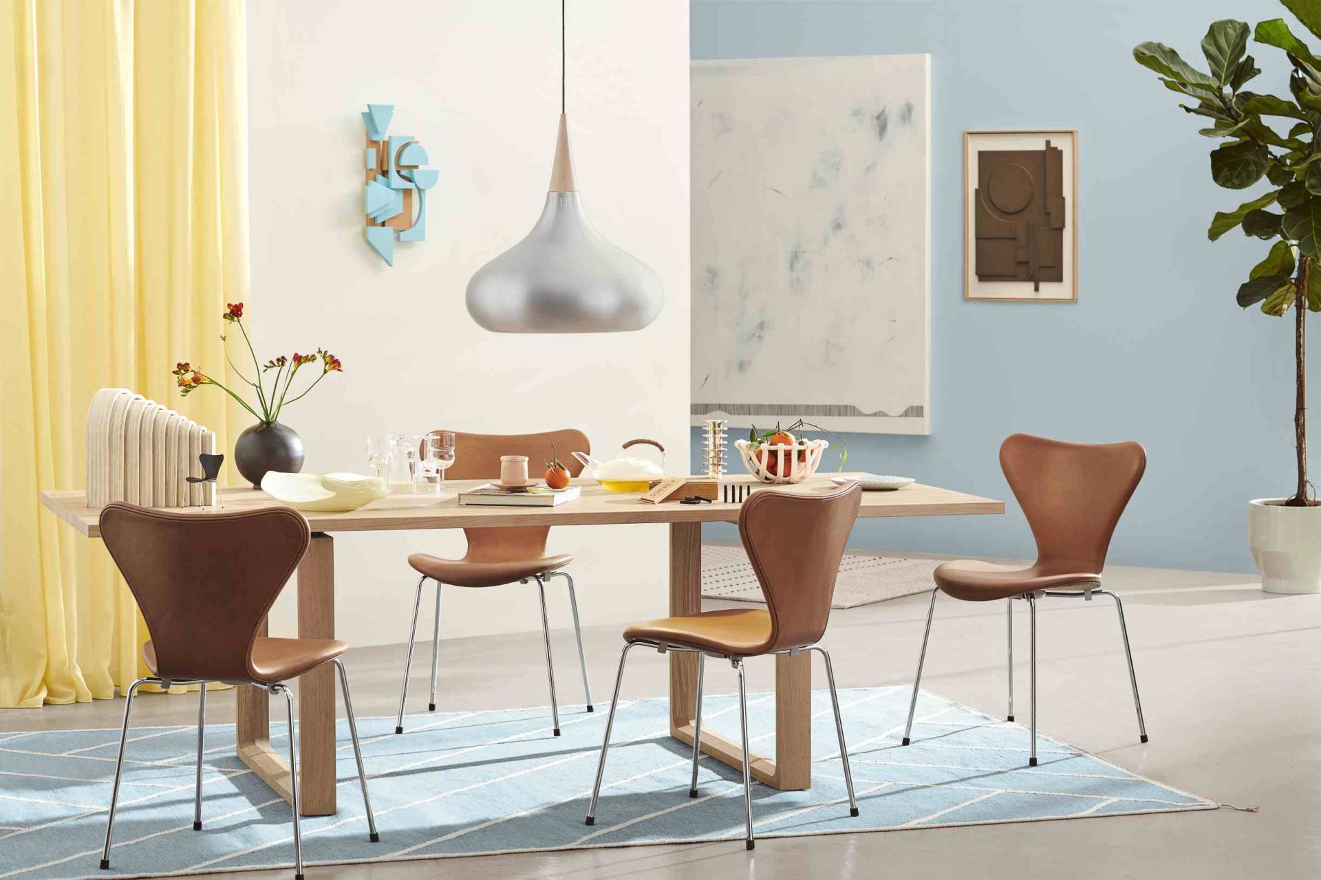 Essay Tisch Fritz Hansen - QUICK SHIP