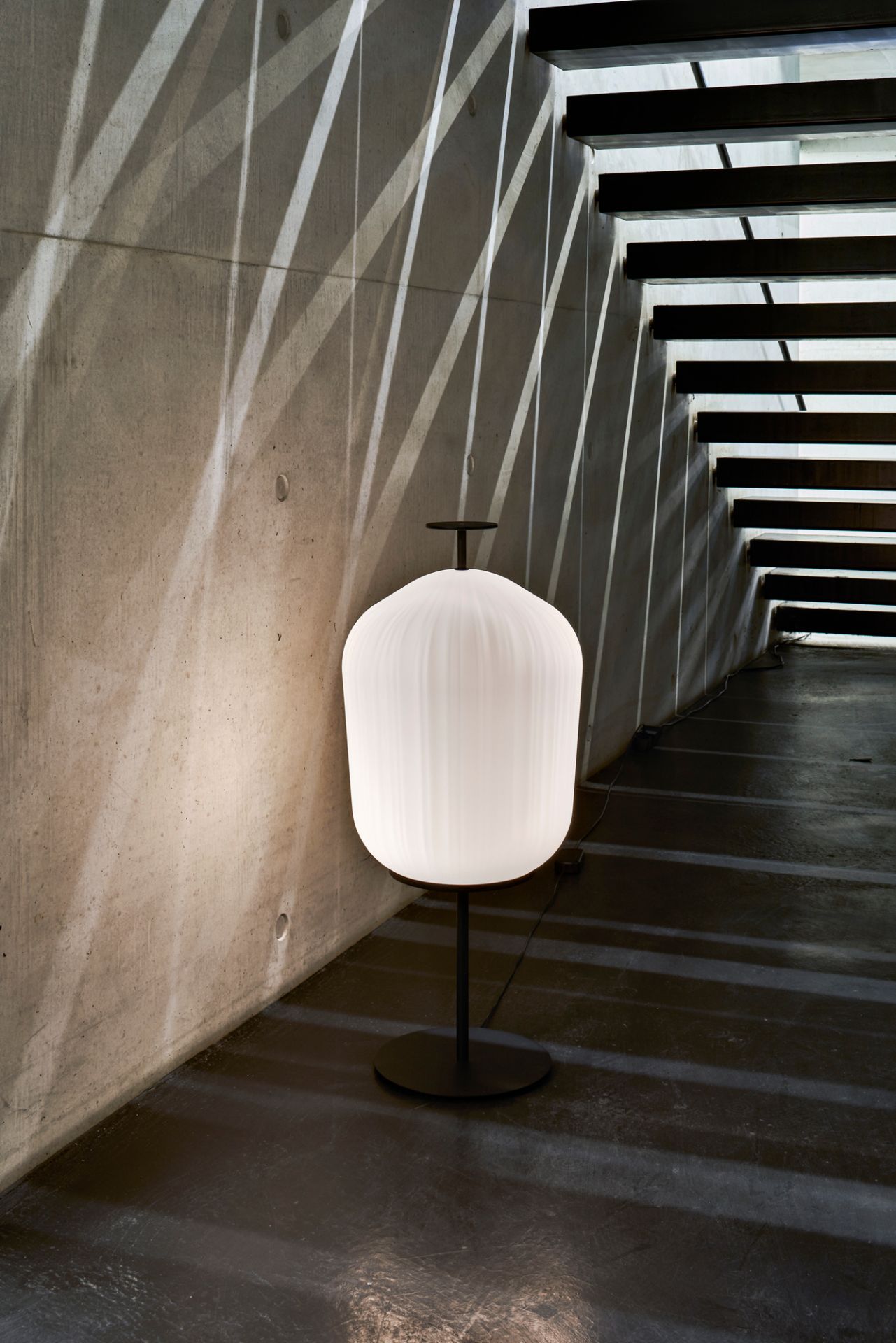 Plissée Floor Lamp Stehleuchte ClassiCon