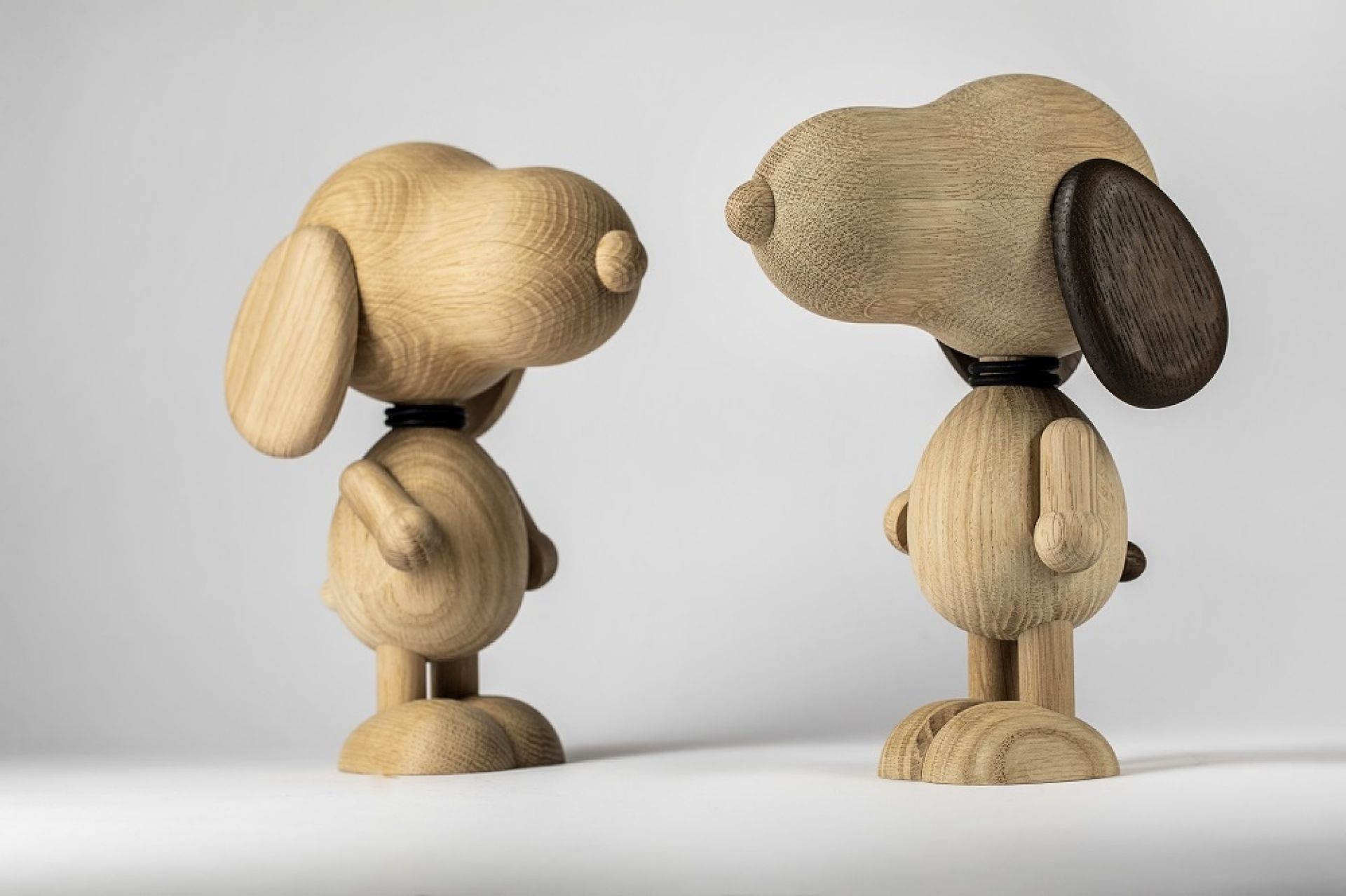 Mr. B’eagle Holzfigur Hund Eiche natur / Eiche geräuchert Boyhood EINZELSTÜCK