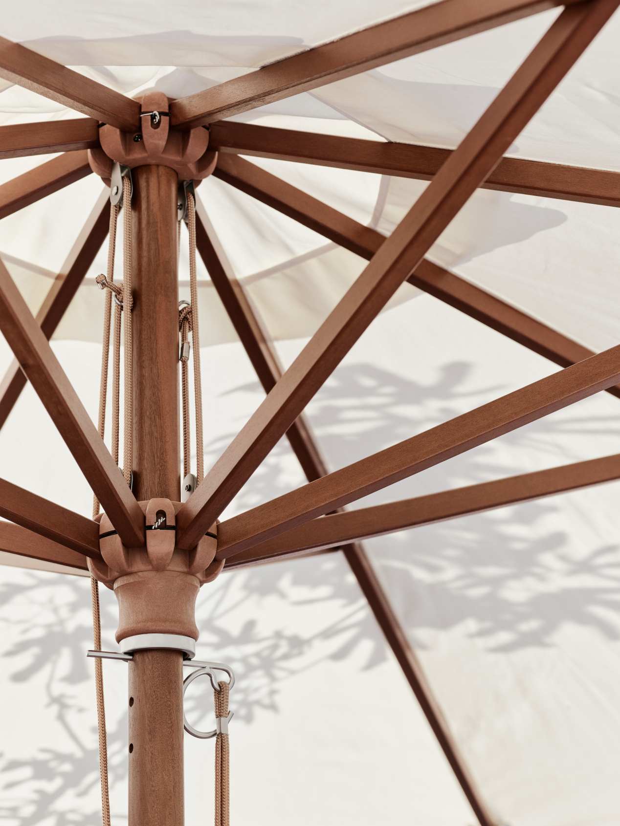 Messina Sonnenschirm Skagerak by Fritz Hansen Ø 210 cm / Off white