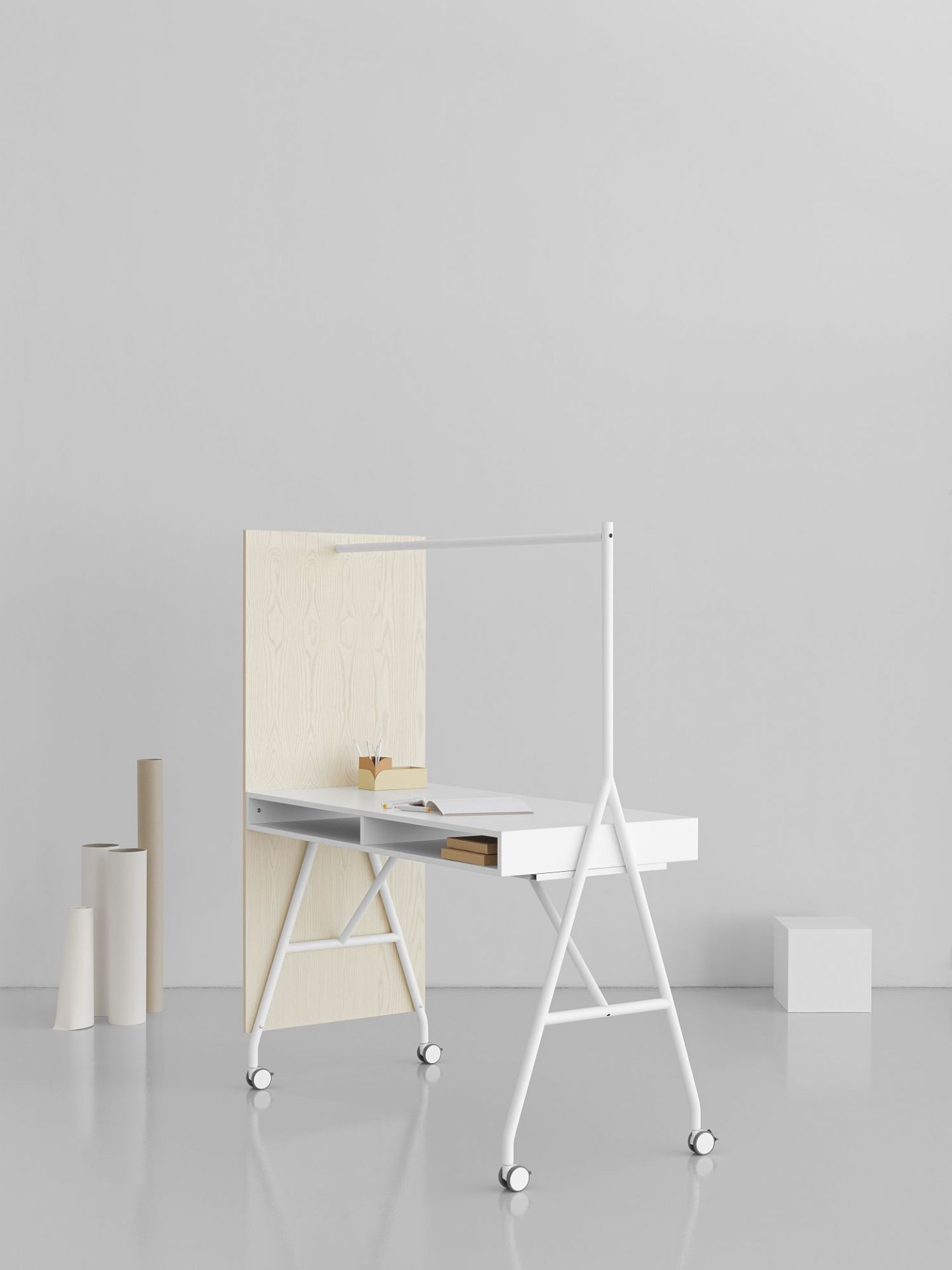 Hangout High Desk Stehtisch Mizetto QUICK SHIP