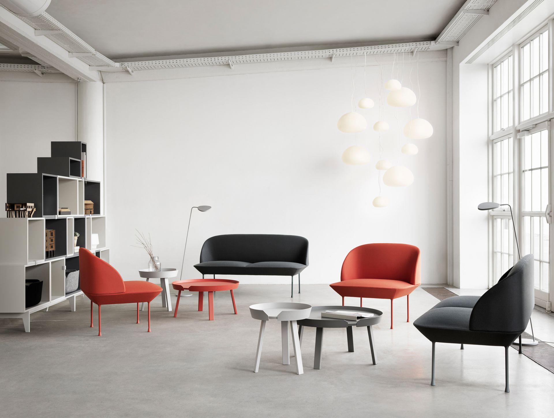 Around Coffee Table Small Beistelltisch Muuto