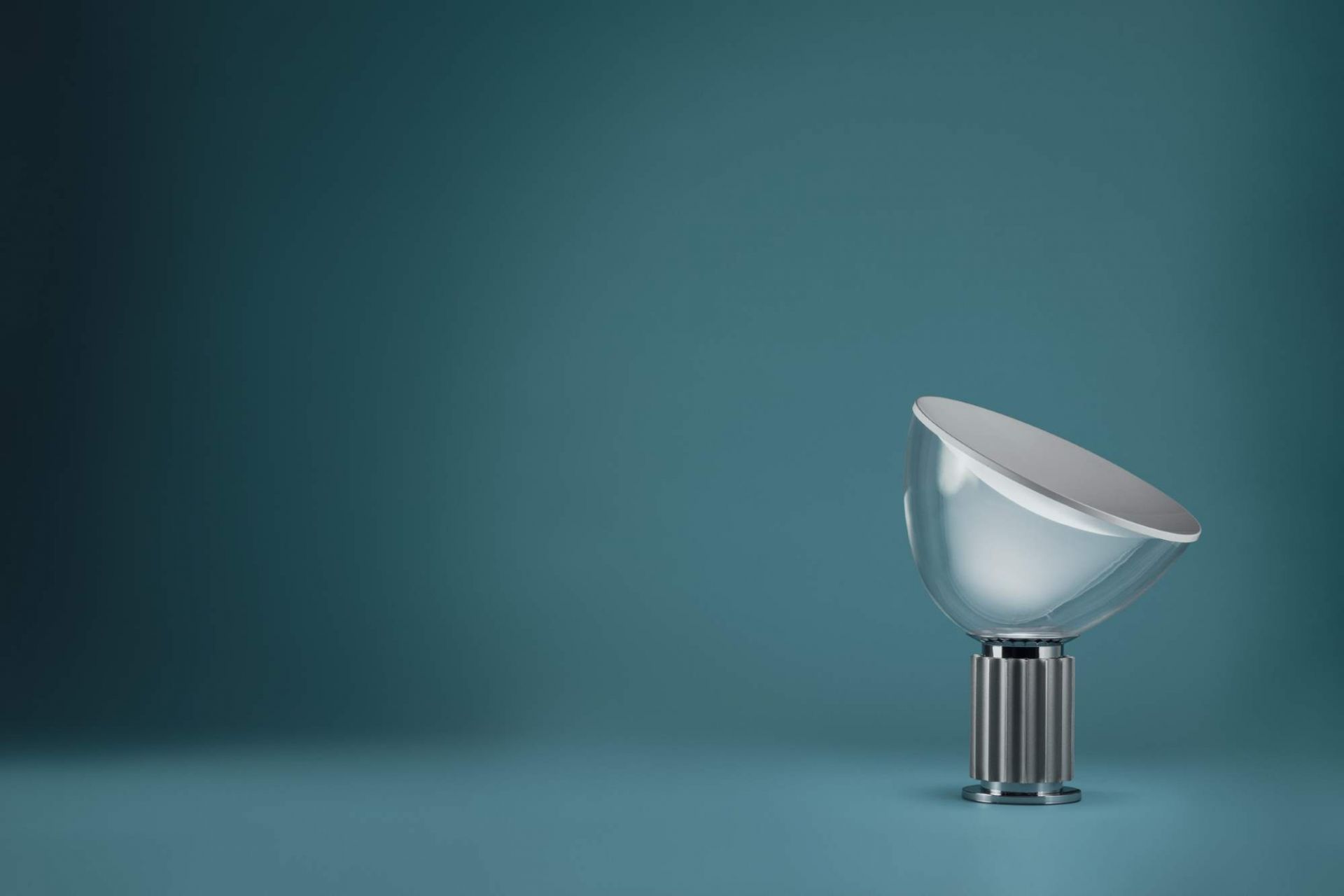 Taccia Small LED Tischleuchte Flos