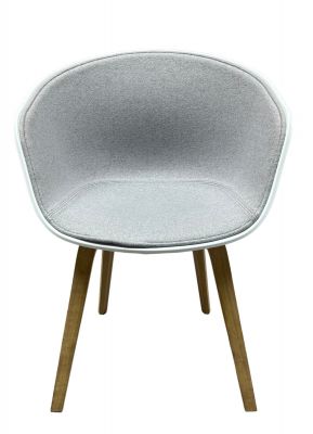 About A Chair AAC22 / AAC 22 Stuhl Chair EICHE GESEIFT / DIVINA MELANGE 0147 gepolstert Hay MÄNGELEXEMPLAR 