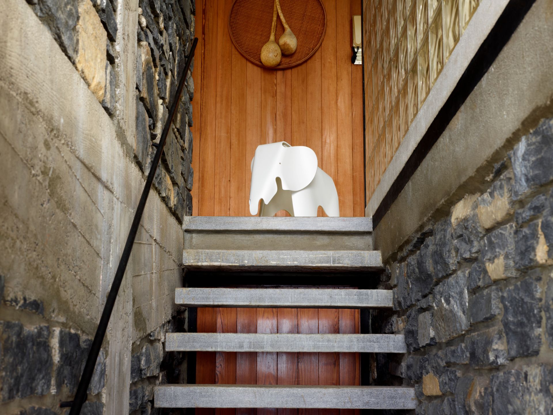 Eames Elephant Hocker Vitra