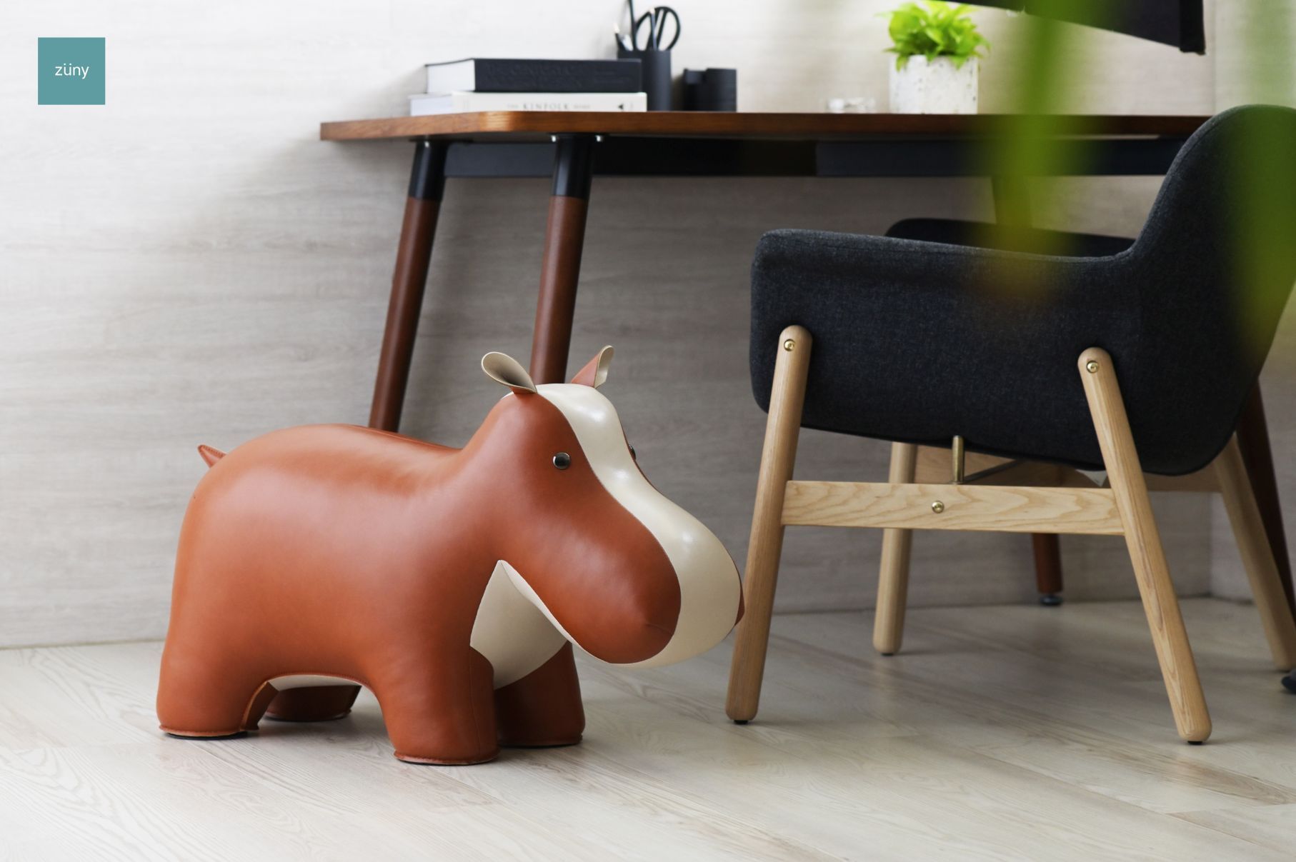 Hippo Stool Hocker Züny