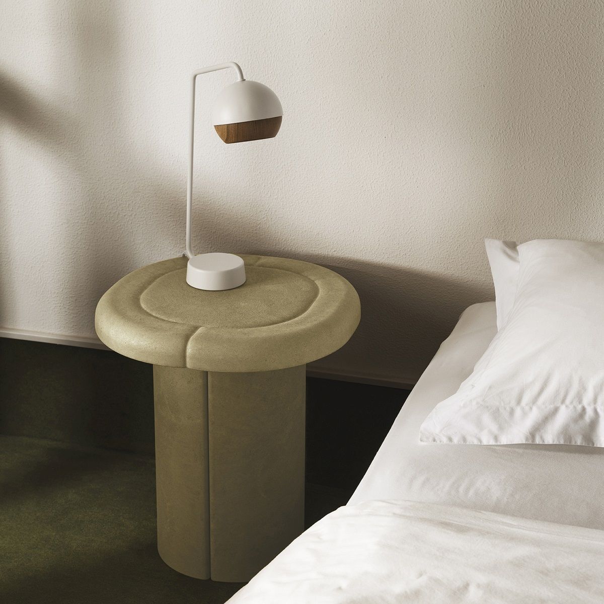 Alder Side Table Beistelltisch Indoor / Outdoor Mater