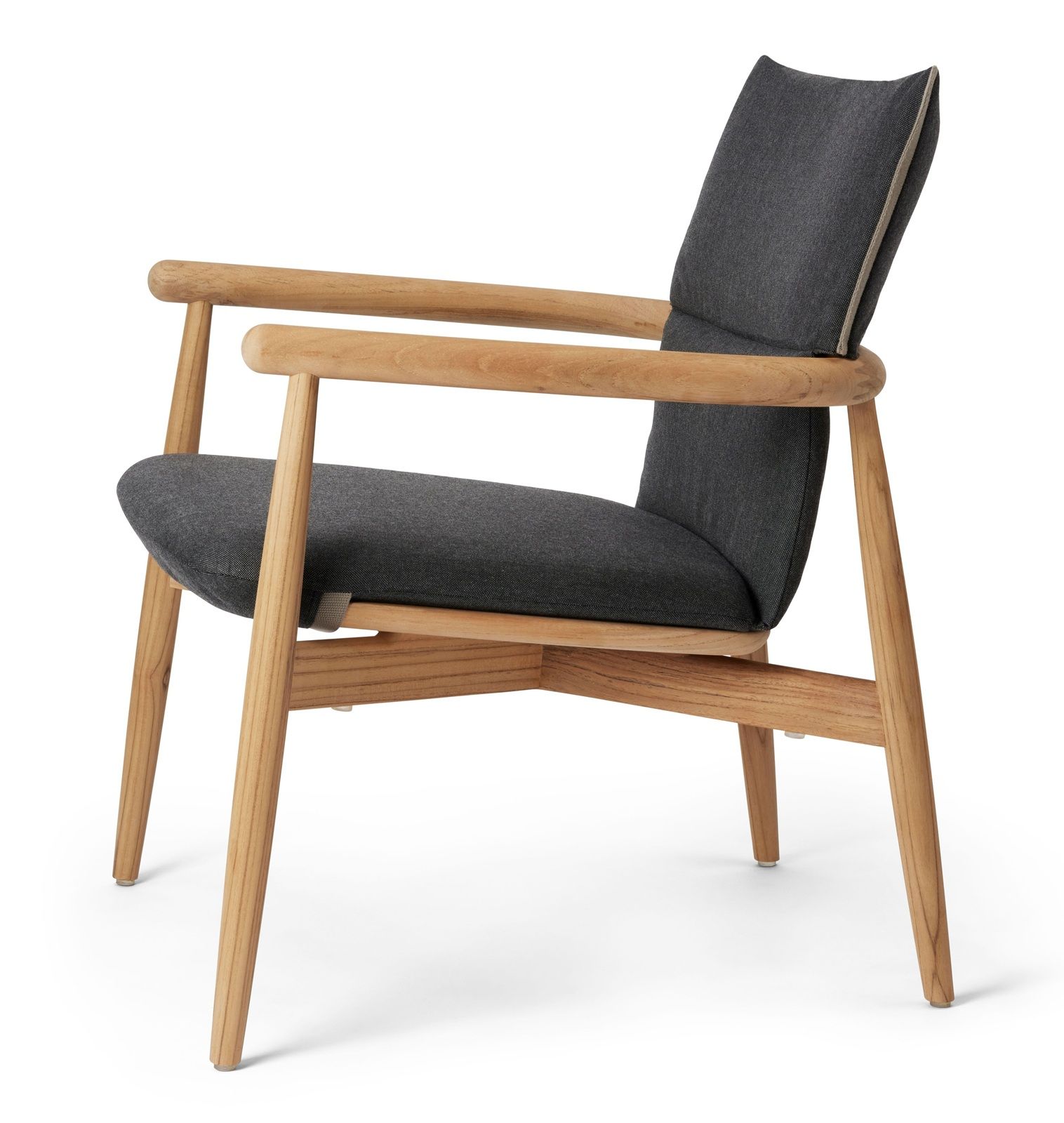 Embrace Outdoor Lounge Chair Stuhl mit Kissen Carl Hansen & Søn