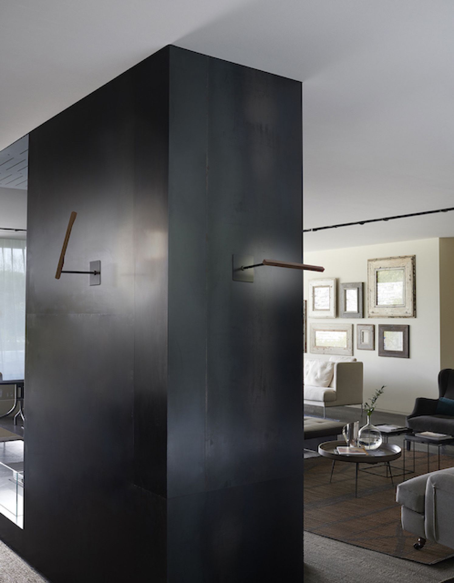 Ilo Wand- Deckenleuchte Satin Bronze Oluce