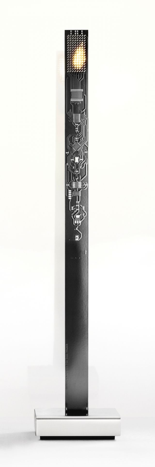 My New Flame USB Tischlampe Platine Schwarz Ingo Maurer
