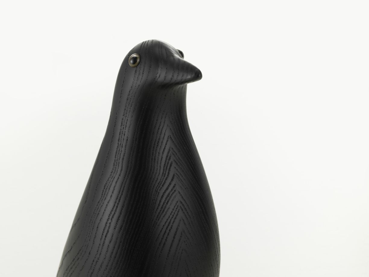 Eames House Bird Skulptur Esche schwarz Vitra NEUE VERSION