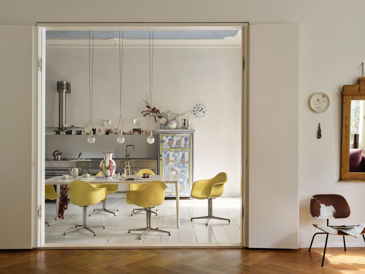 Eames Plastic Arm Chair DAL Stuhl Vitra