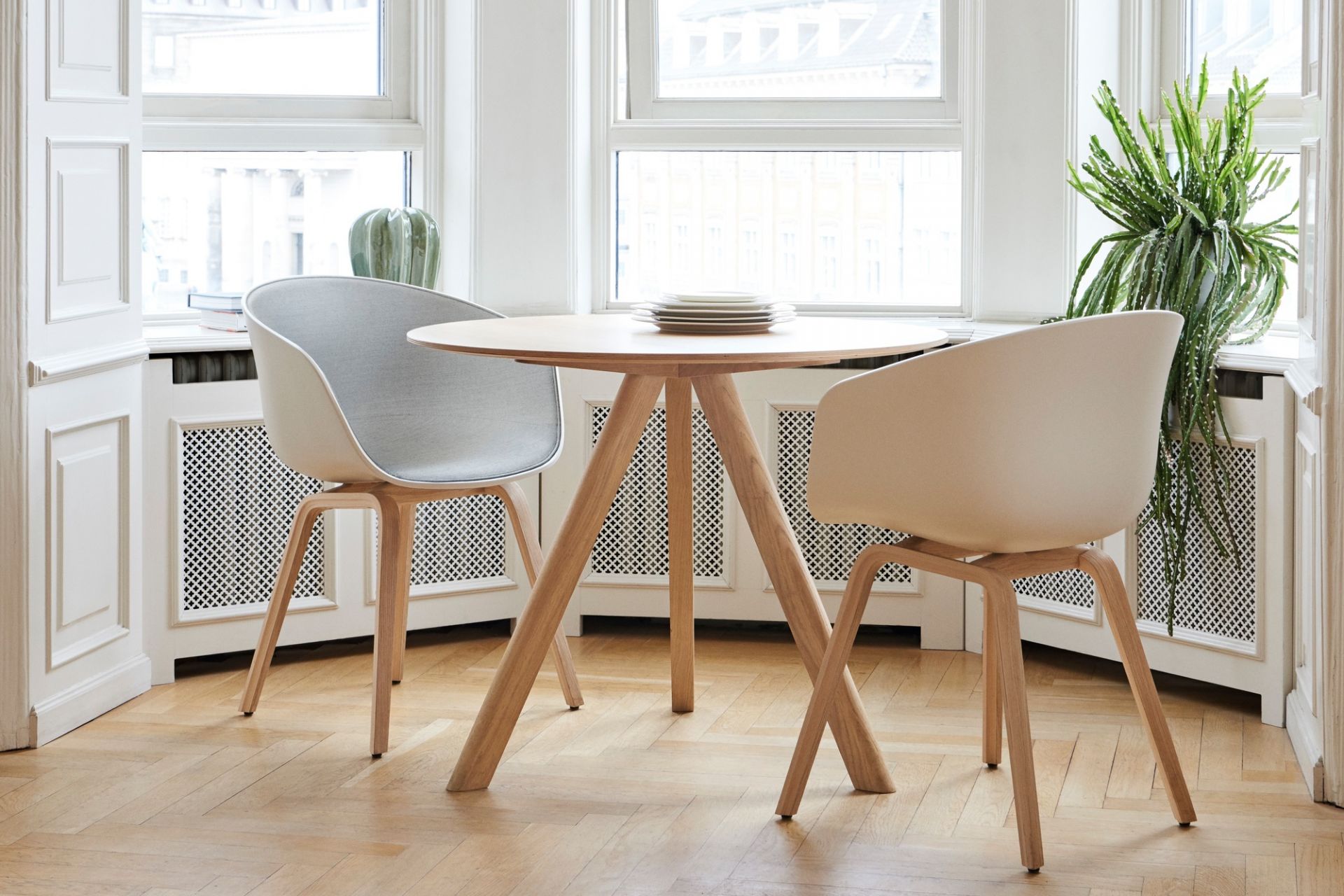 About A Chair AAC22 / AAC 22 Stuhl Hay-Hellblau About A Chair AAC22 / AAC 22 Stuhl Hay-Hellblau