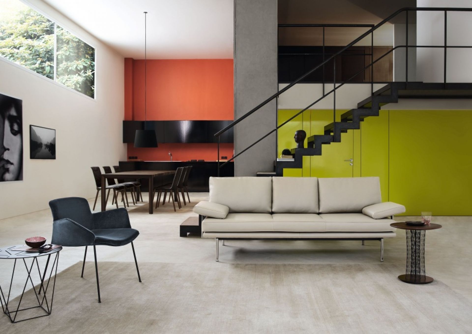 LIVING PLATFORM Sofa mit zwei Funktionsarmlehnen Walter Knoll