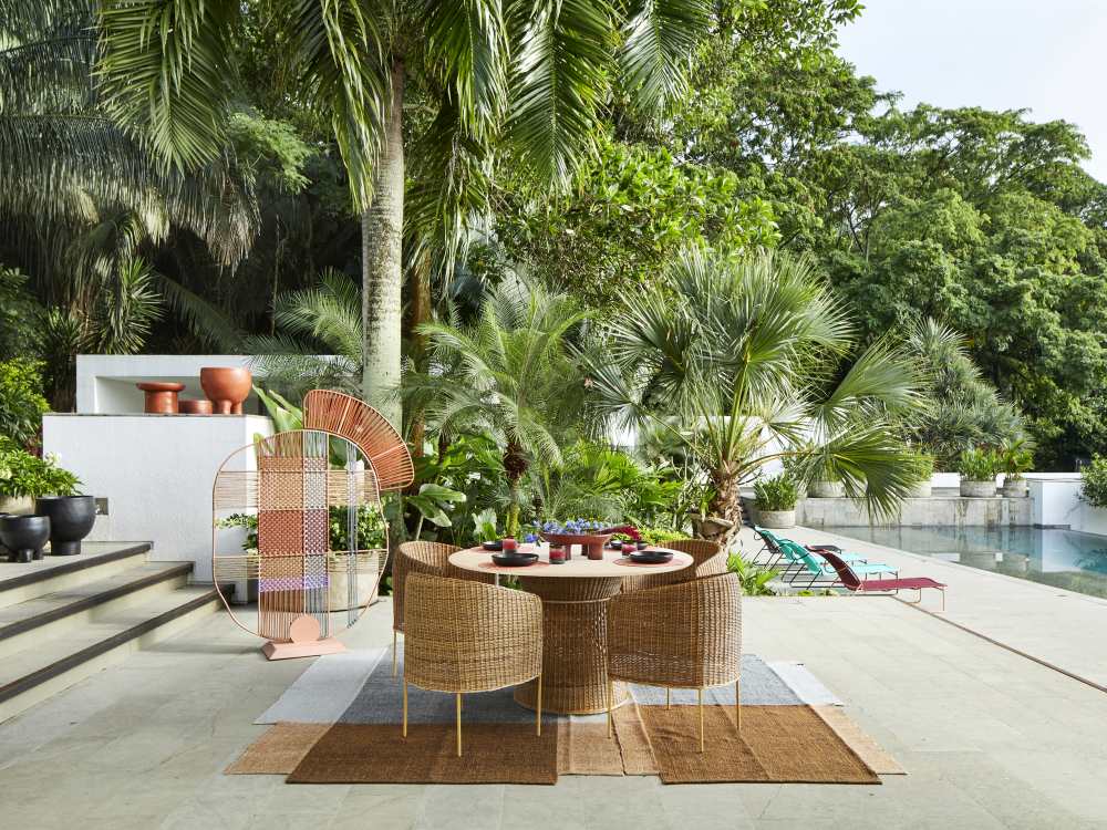   Caribe Natural Dining Table Esstisch Outdoor ames Rohes Naturmaterial / Gelb