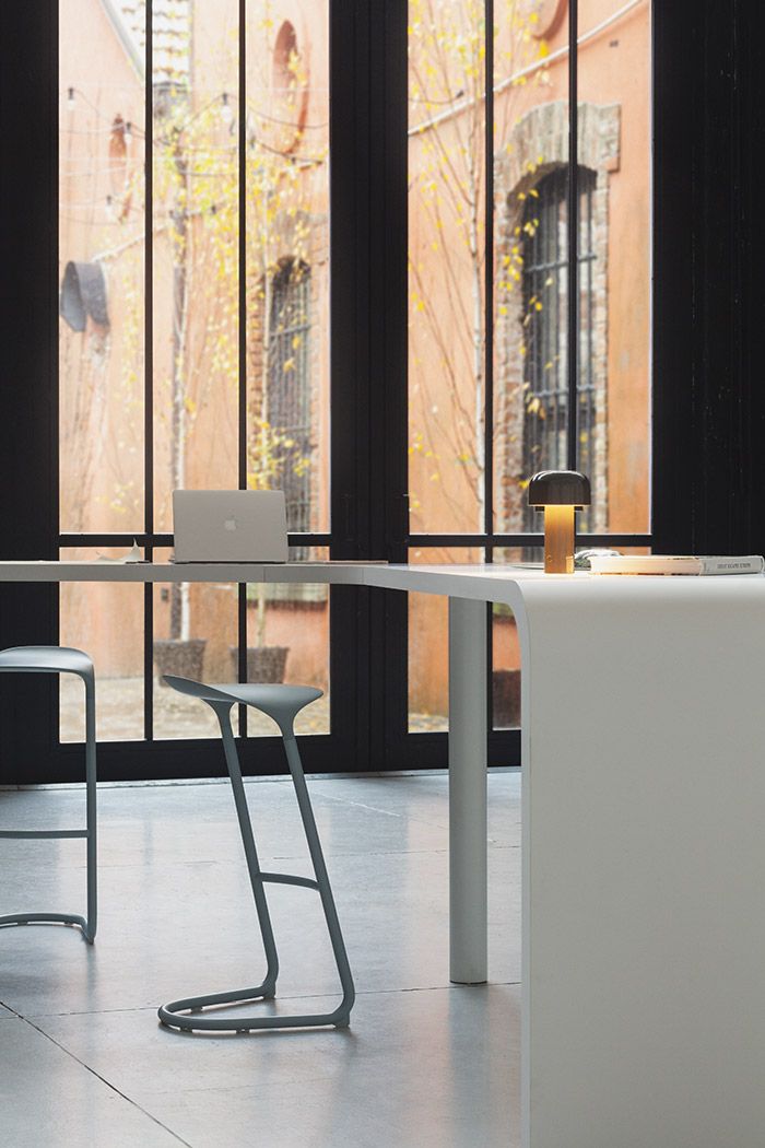 Cross S451 / S452 Indoor Freischwinger-Hocker La Palma