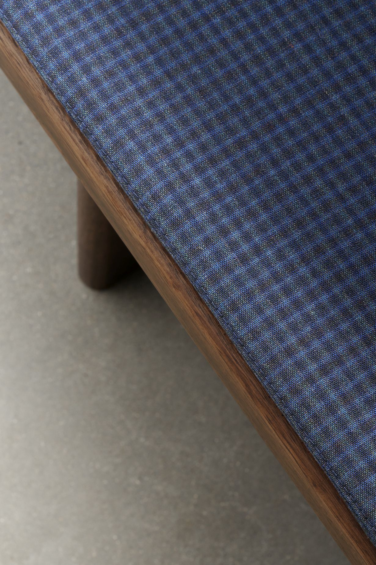 Asserbo Series Tisch dunkel geölter Eukalyptus Carl Hansen & Søn