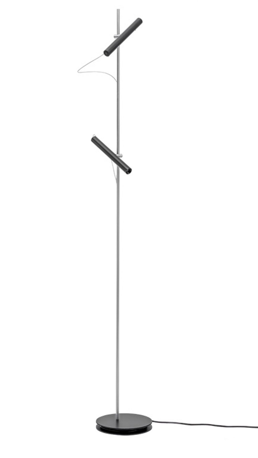 Schwarze LINIjA S Stehleuchte von Baltensweiler mit zwei verstellbaren Leuchten für indirekte Beleuchtung.