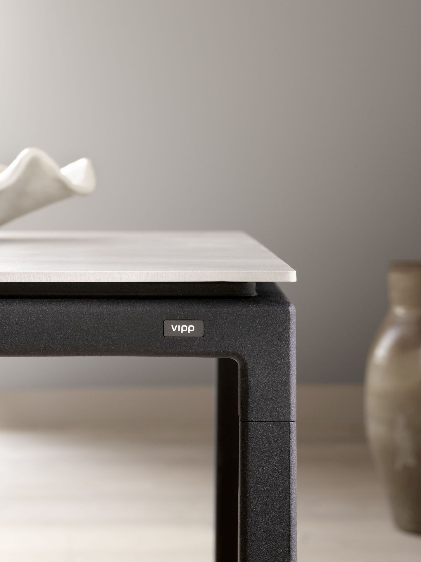 Tisch Medium Vipp