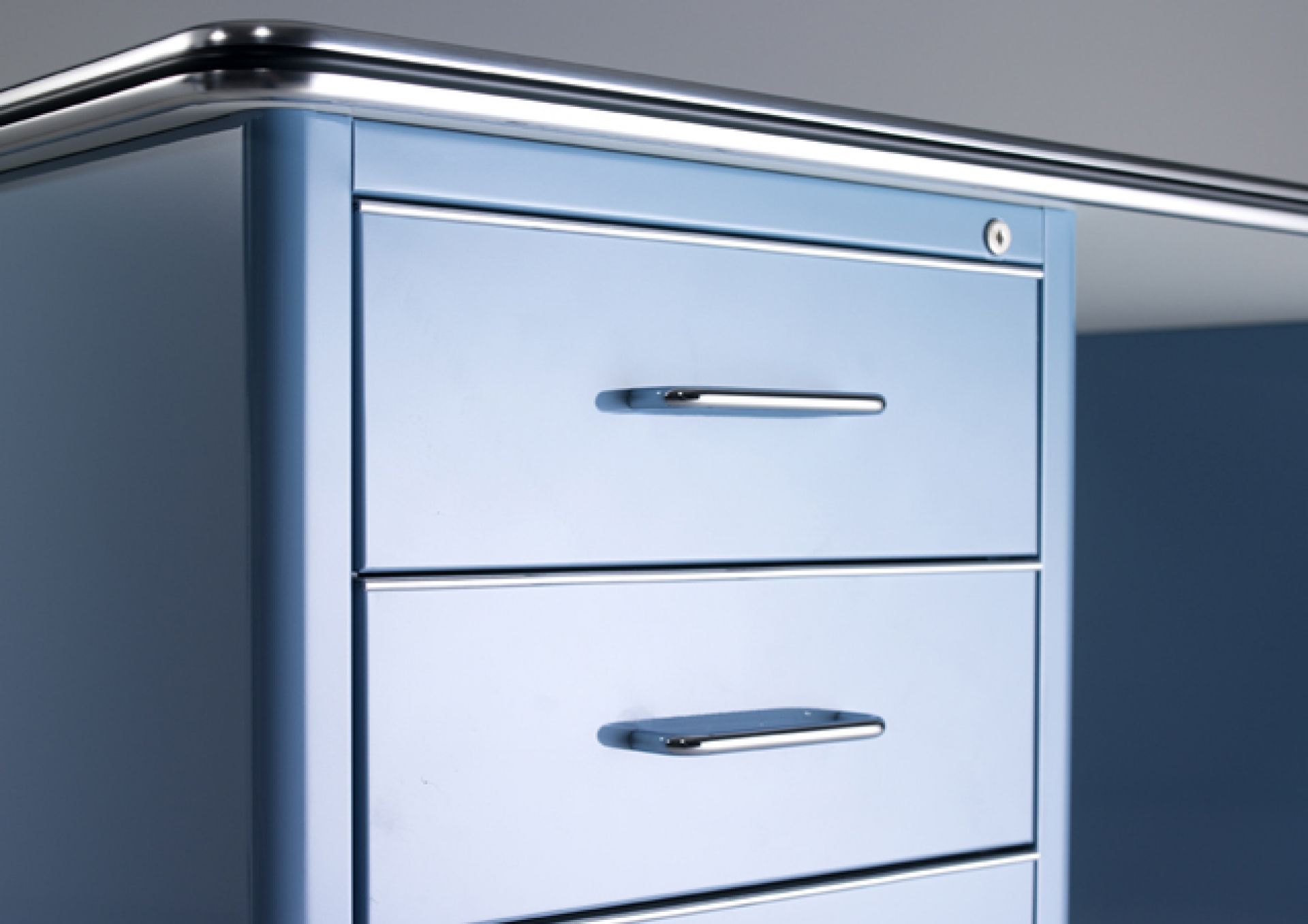 TB 228 Classic Line Schreibtisch Müller Möbelfabrikation