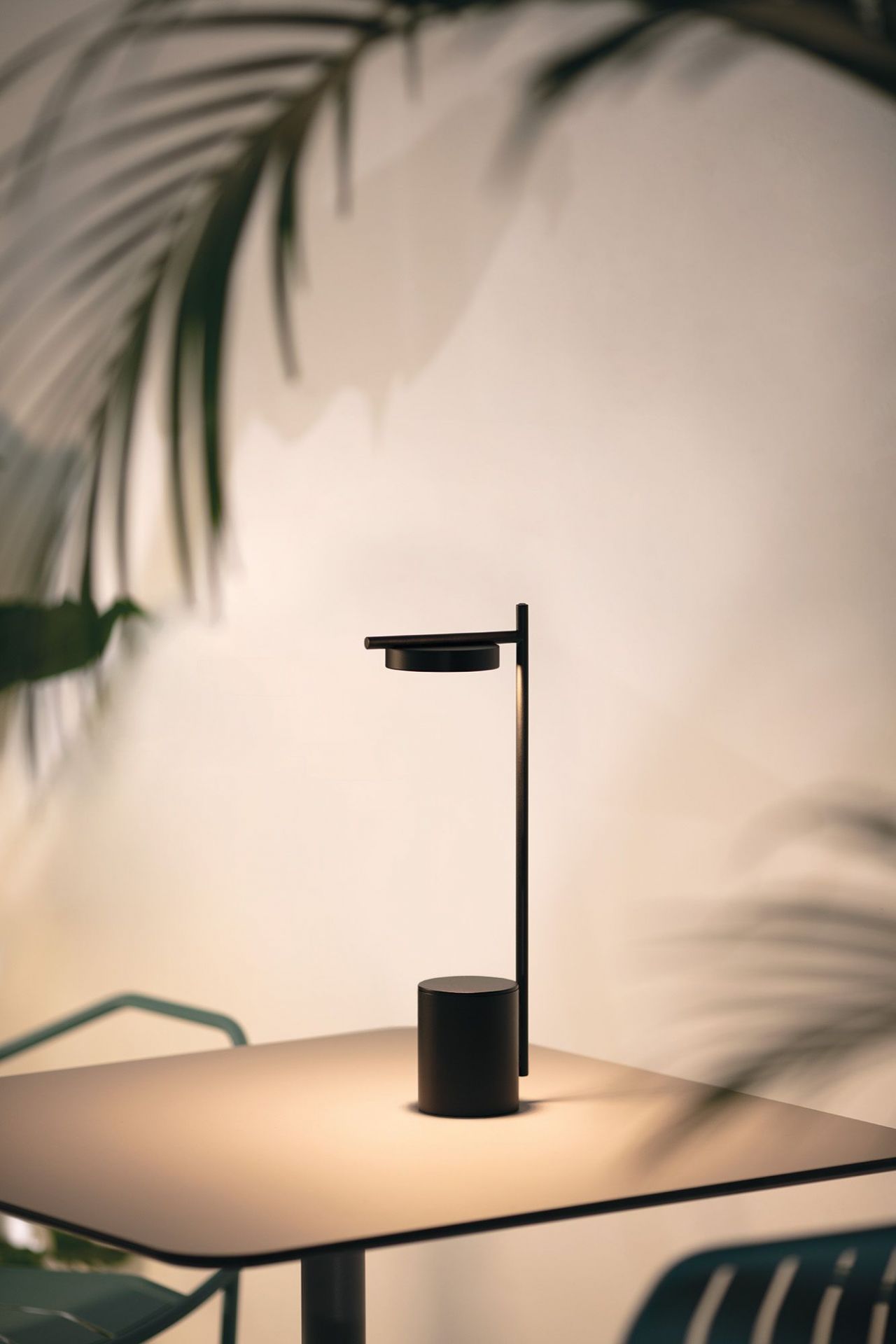 Igram Portable Table Lamp Shape I Akkuleuchte / Tischleuchte Grupa