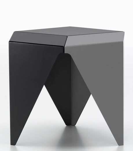 Prismatic Table Beistelltisch geometrisch Vitra