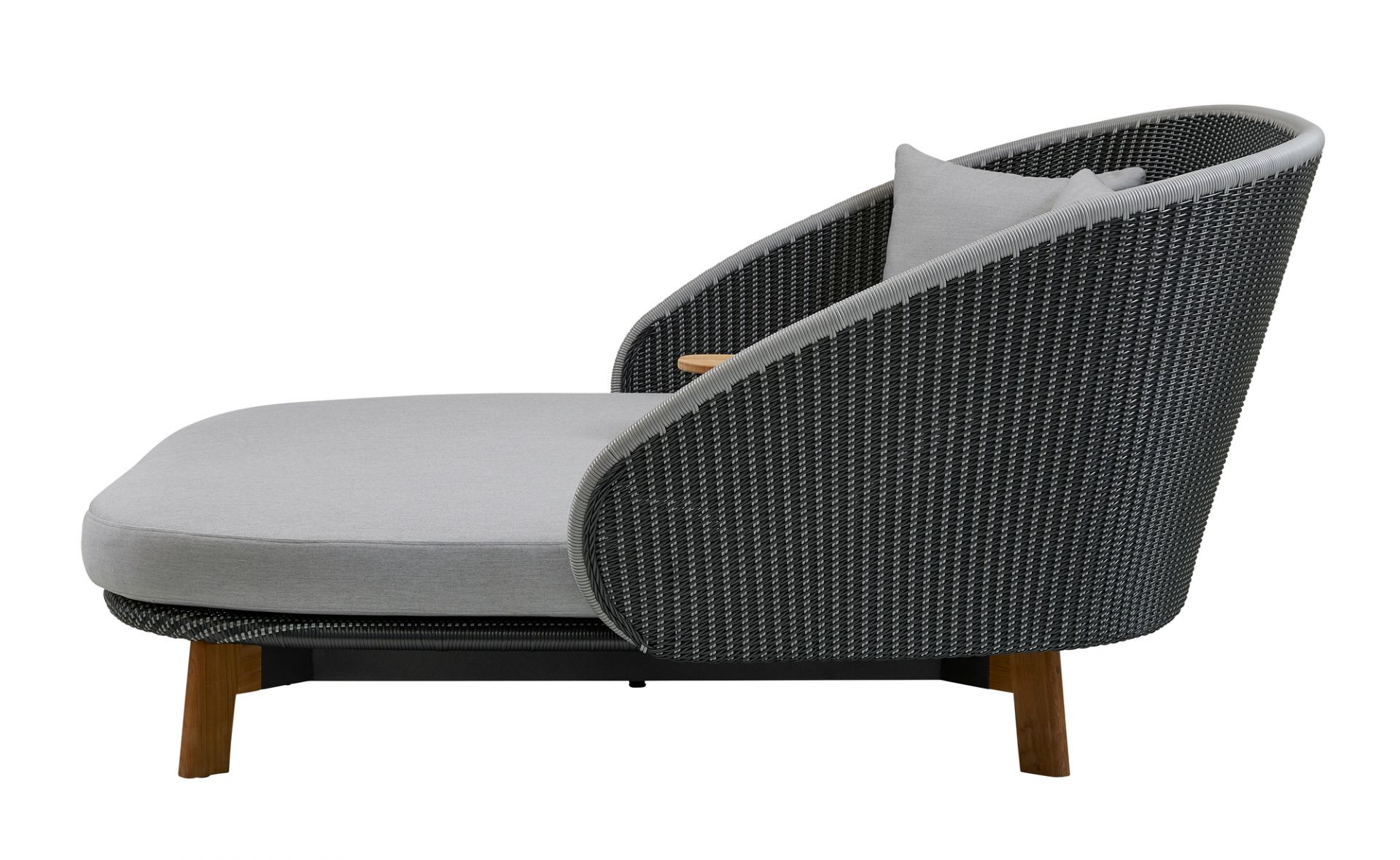Peacock Outdoor Liege mit Tisch und Kissen Cane-Line