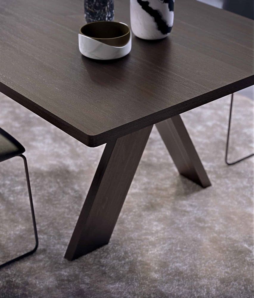 Artful Wood Table Holztisch Segis