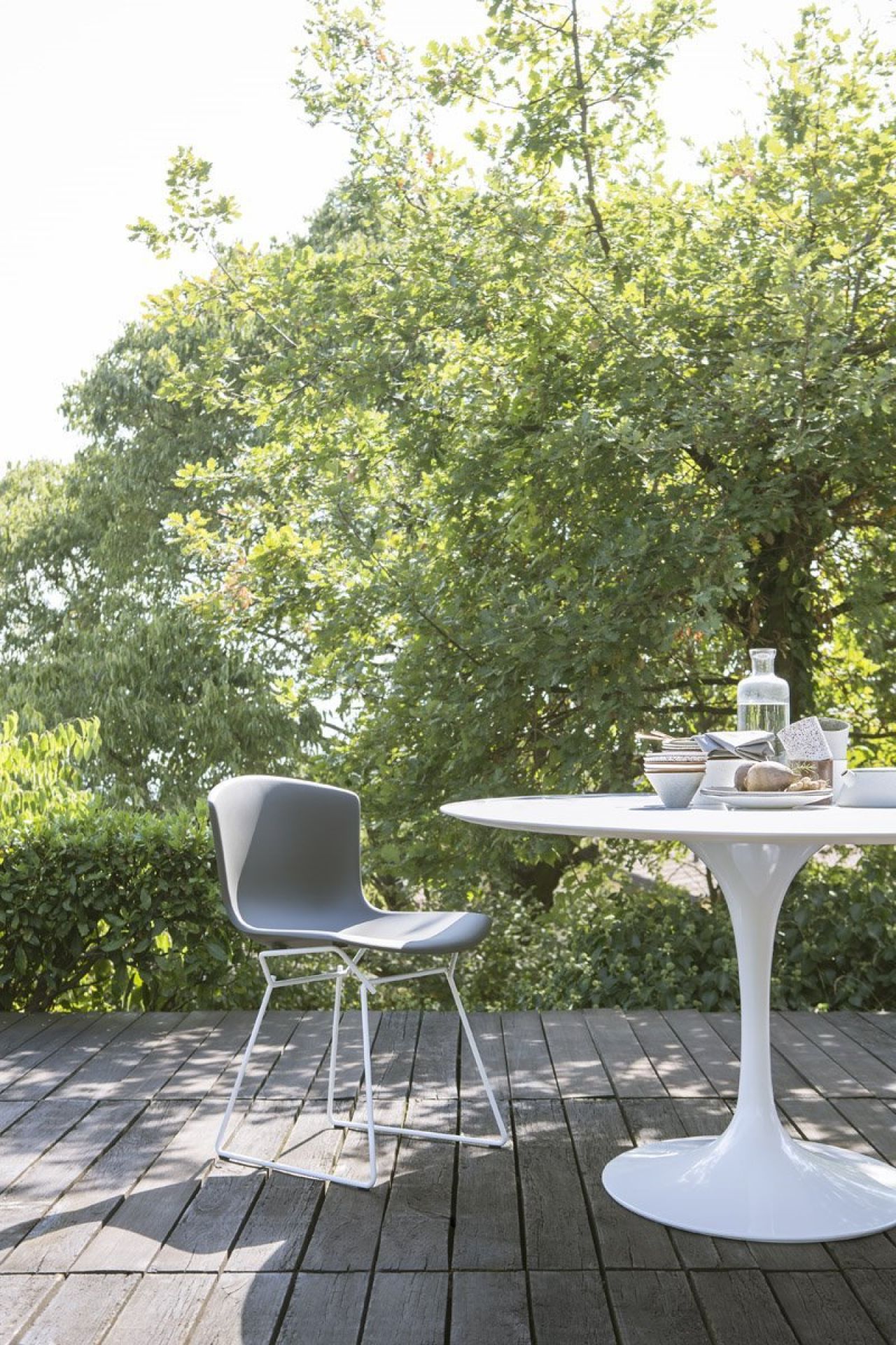 OUTDOOR Saarinen Tisch rund Knoll International - QUICK SHIP