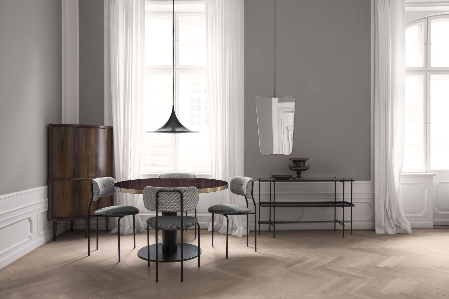 TS Konsole mit Tablett Gubi