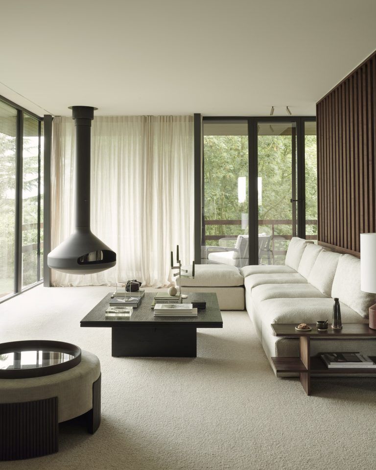 Roller Max Pouf Mahagoni dunkelbrau / Stoff Rice Ethnicraft