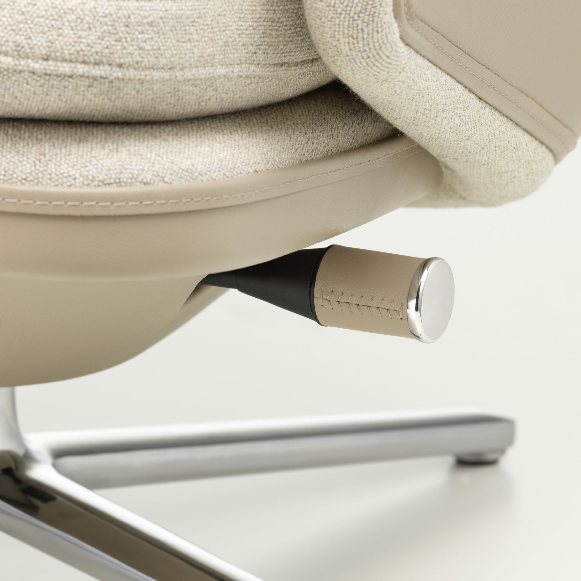 Grand Relax Sessel & Ottoman Vitra