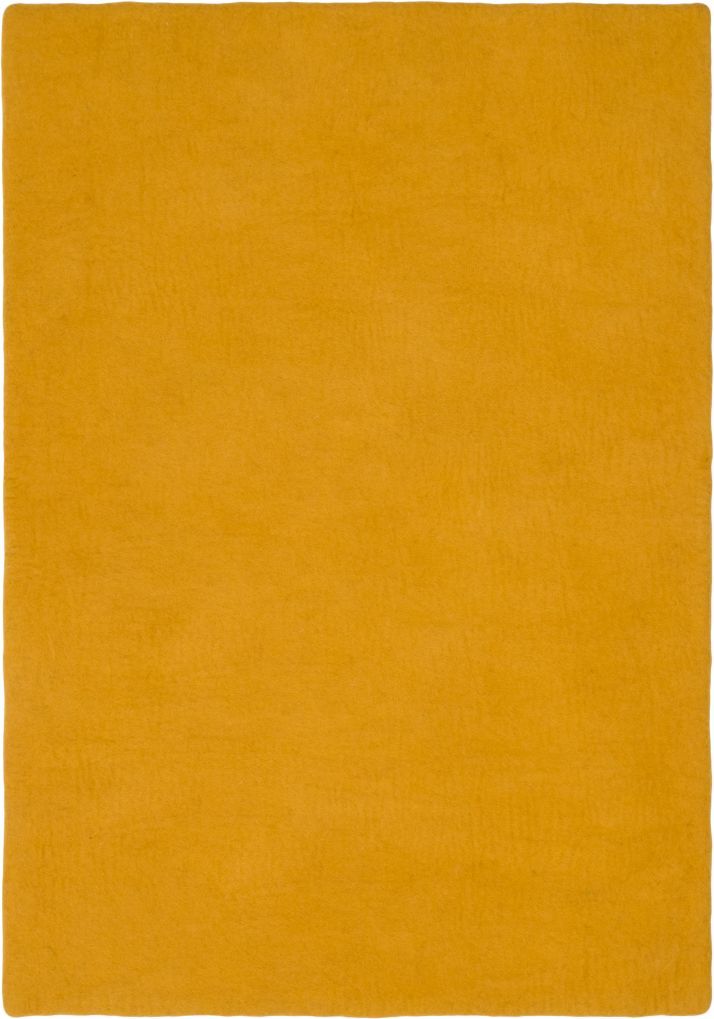Senfgelber, rechteckiger Filzteppich von myfelt, 180x260 cm. Moderner Teppich für Wohnzimmer und Schlafzimmer.