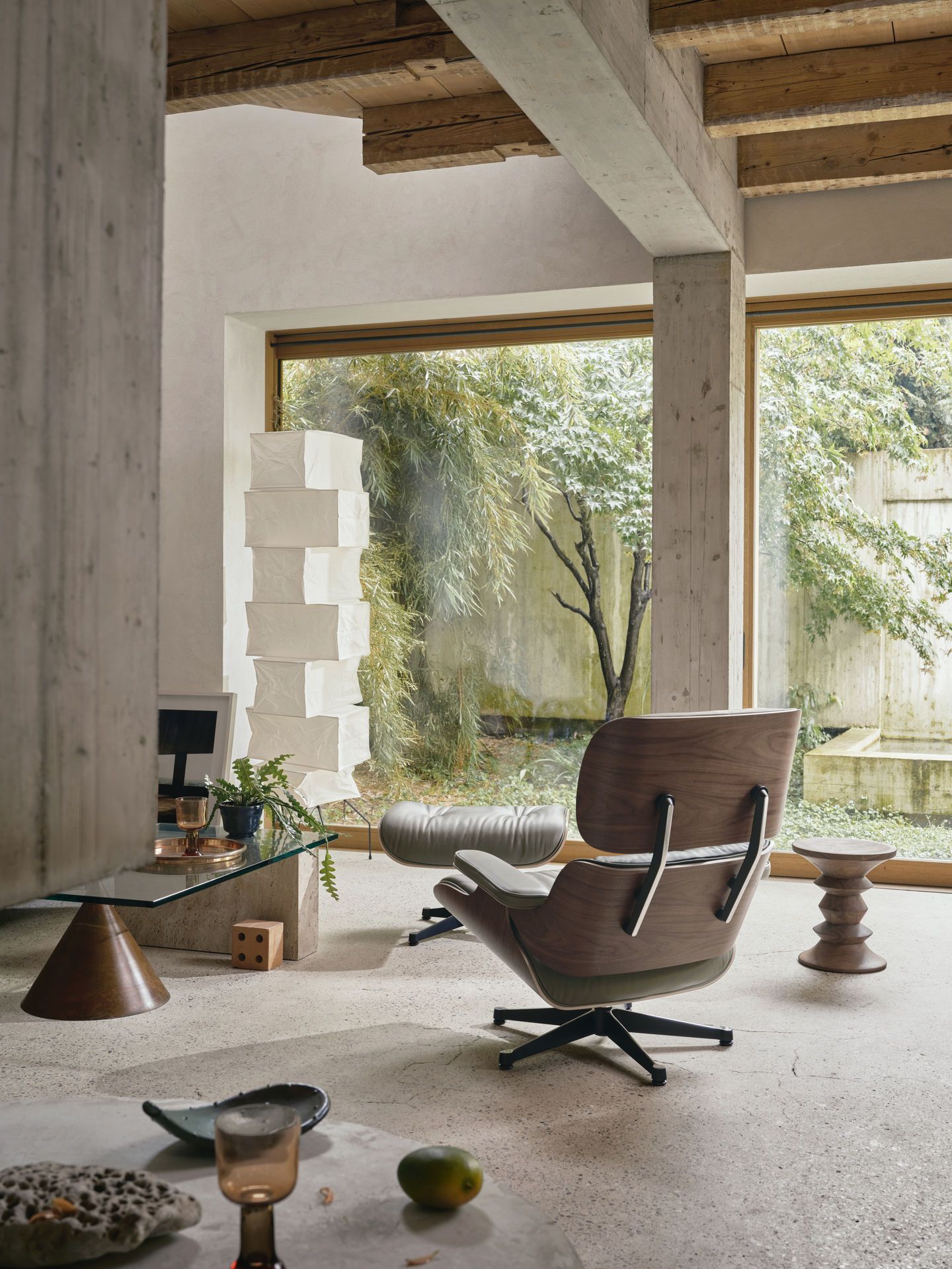Eames Lounge Chair & Ottoman Armchair Leder Premium F / Leder Natural Vitra