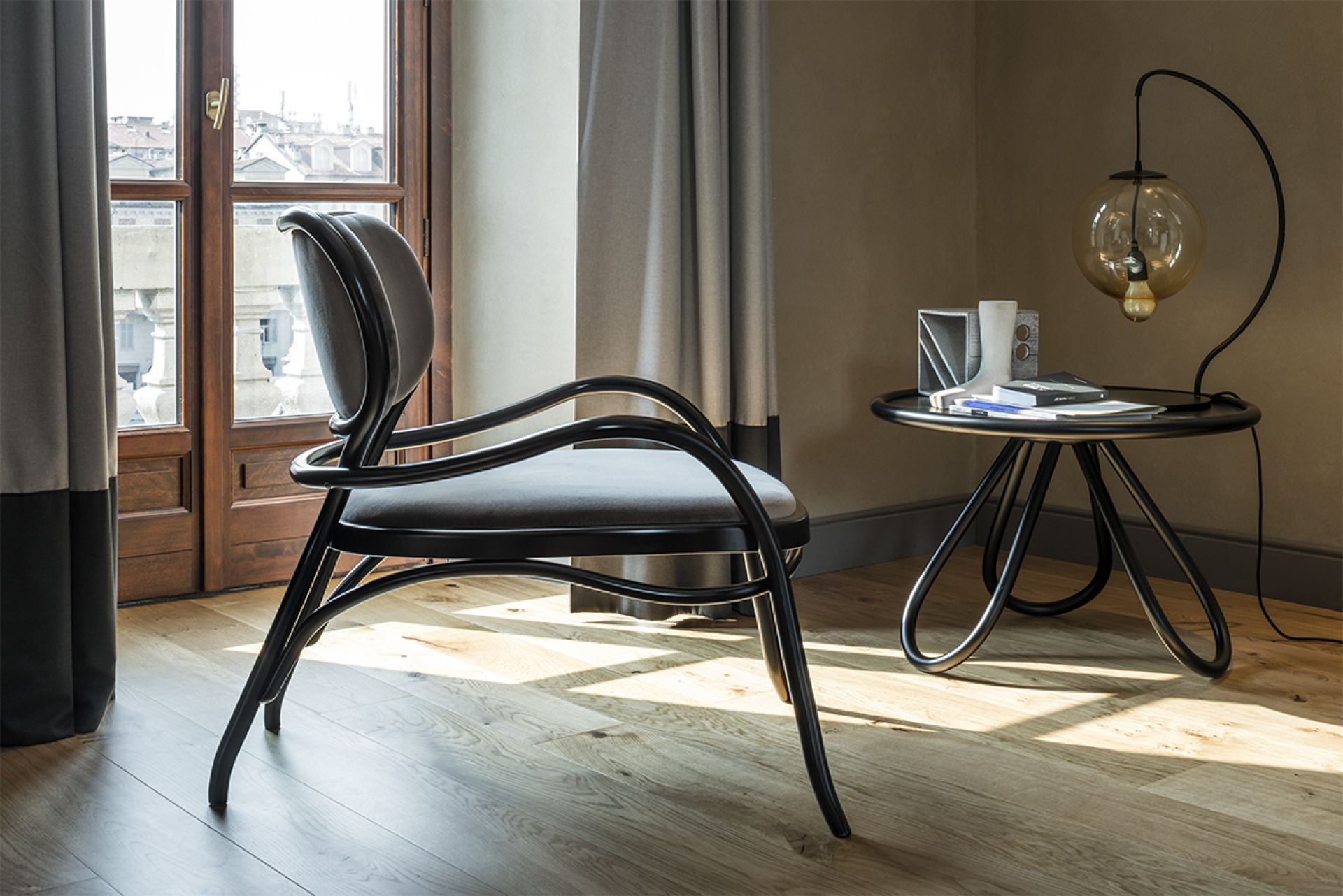 Arch Couchtisch lackiert Wiener GTV Design