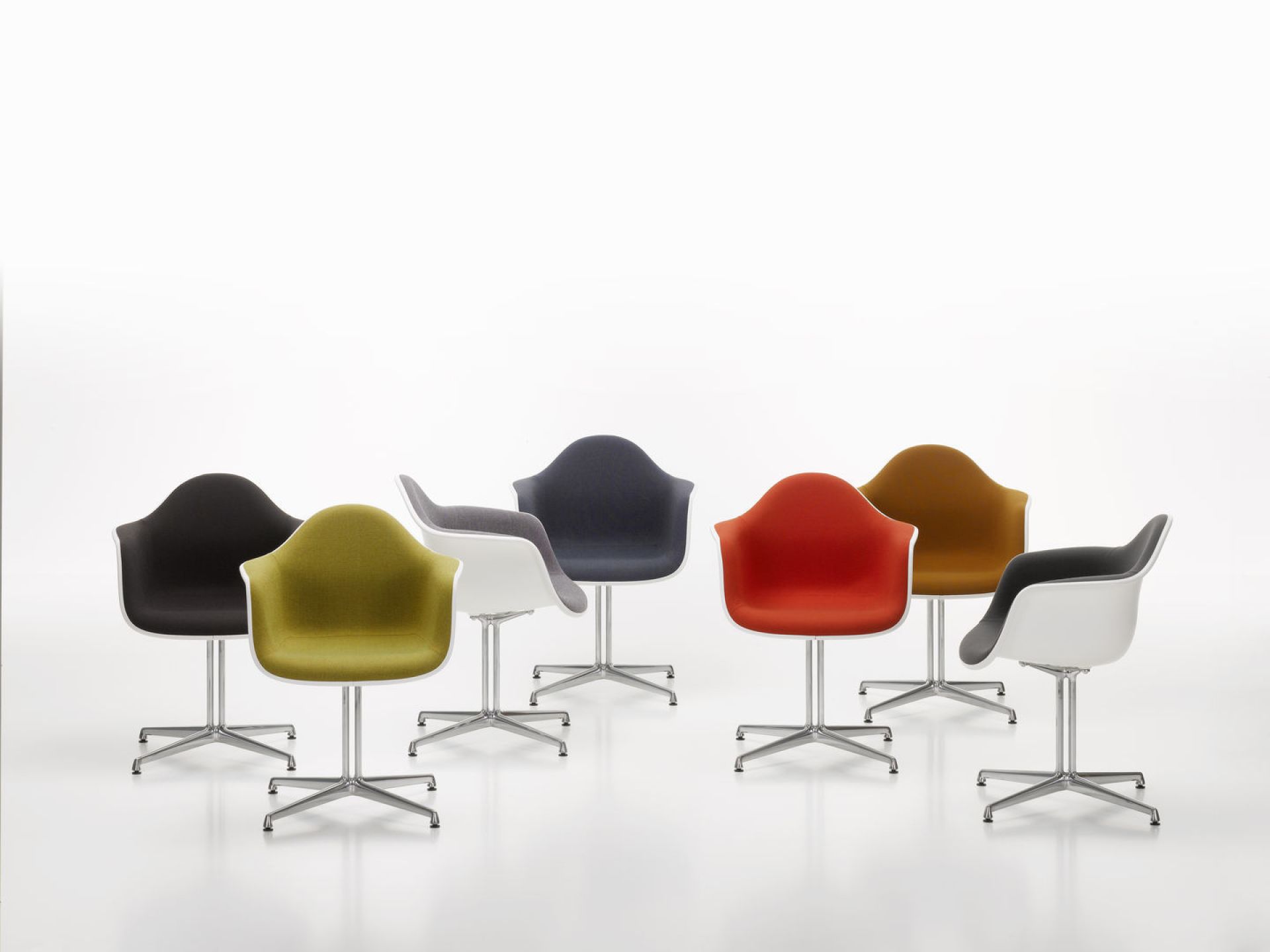 Eames Plastic Arm Chair DAL Stuhl Vollgepolstert Vitra