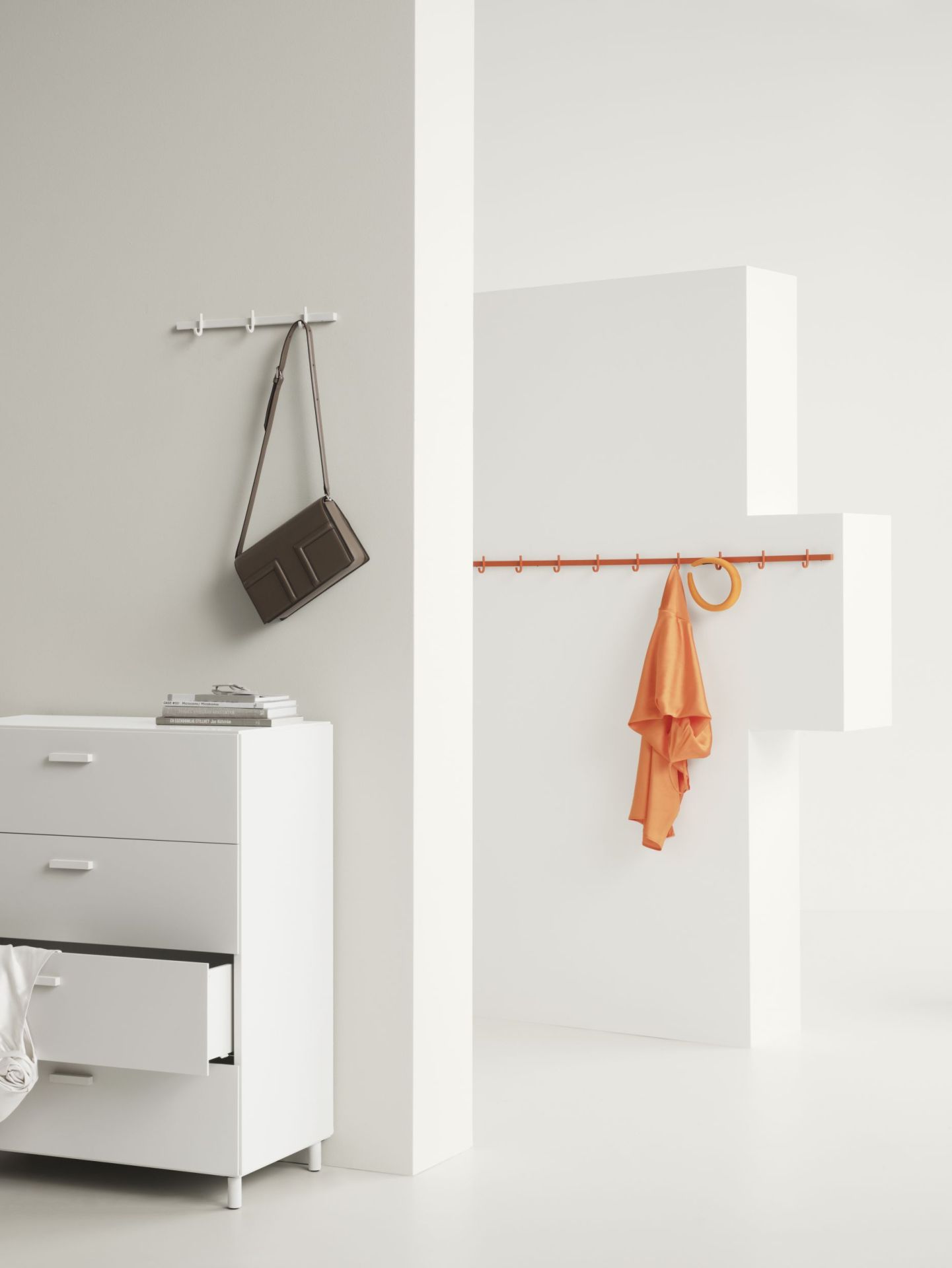 Relief Hakenleiste B123cm weiß String Furniture