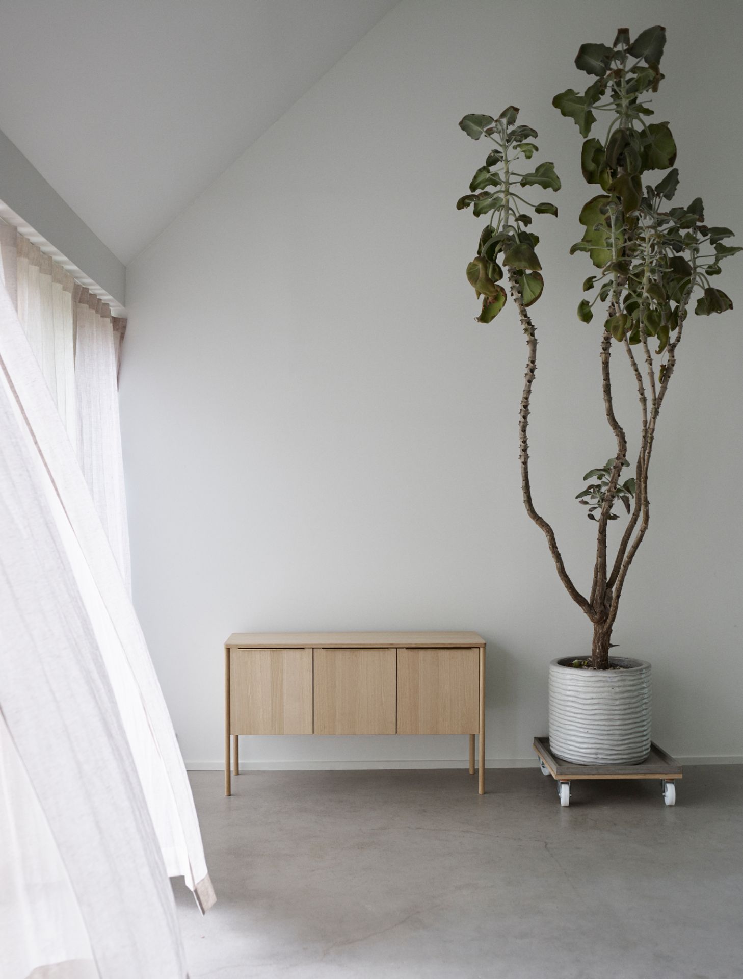 Jut Cabinet Sideboard Eiche FSC Mix Skagerak