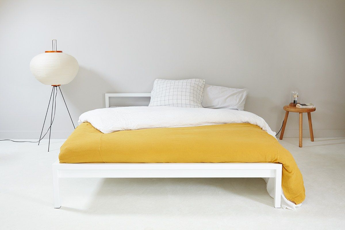 Pure Bett Stahl pulverbeschichtet Weiß 200 x 200 cm Hans Hansen