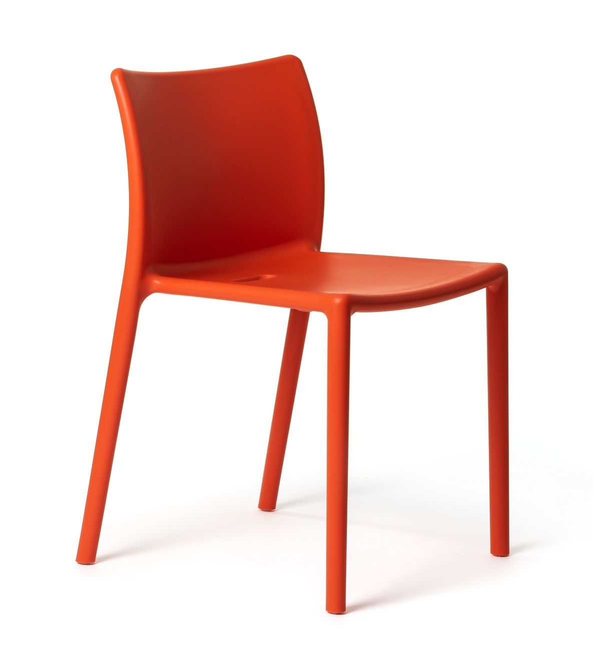 Oranger Air Chair Stuhl von Magis, geeignet für drinnen und draußen, modernes Design.